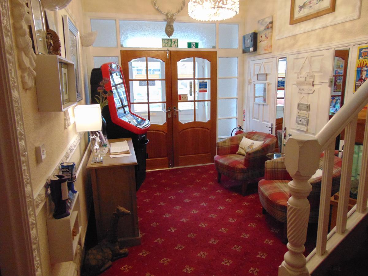 The Golden Sands B&B Blackpool Exterior photo